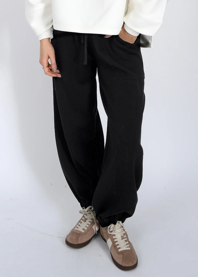 jan soft knit drawstring barrel pant- black