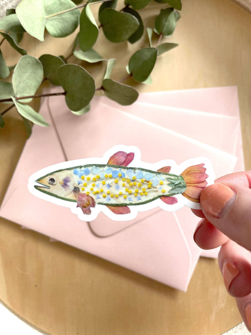 pressed flower fish magnet 3”
