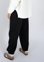 jan soft knit drawstring barrel pant- black