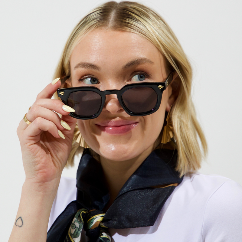 QUINN sunglasses- black
