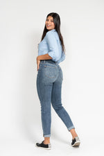 high rise bleach splash boyfriend jean