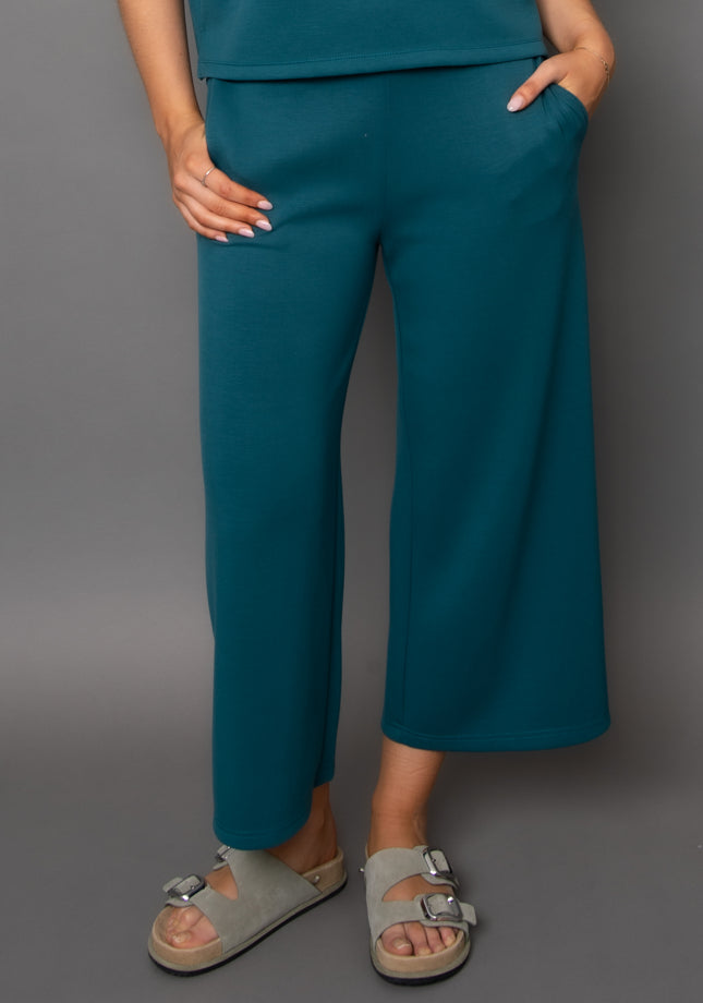 victoria soft knit cropped pant- trekking green