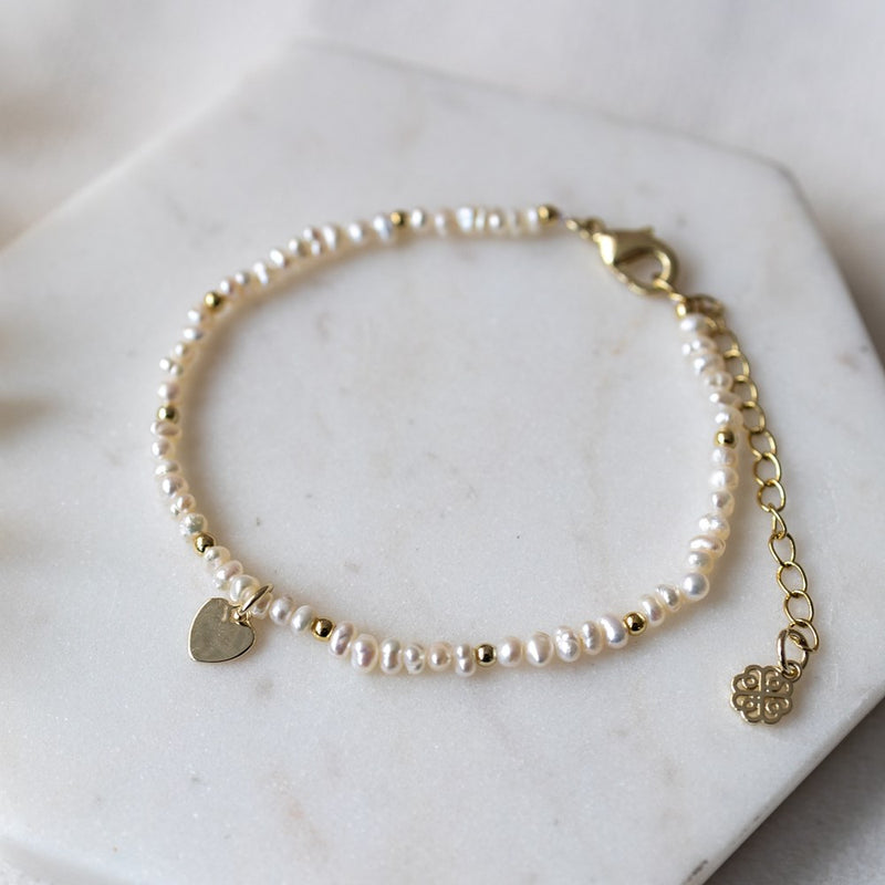 amado bracelet- white pearl