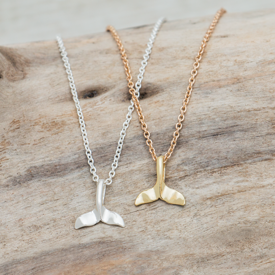 whale tail small pendant necklace