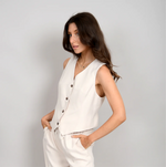 strada vest- sandstone