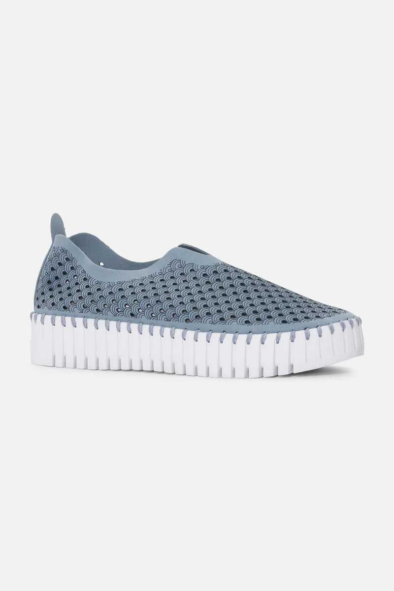 tulip platform shoe- blue cloud
