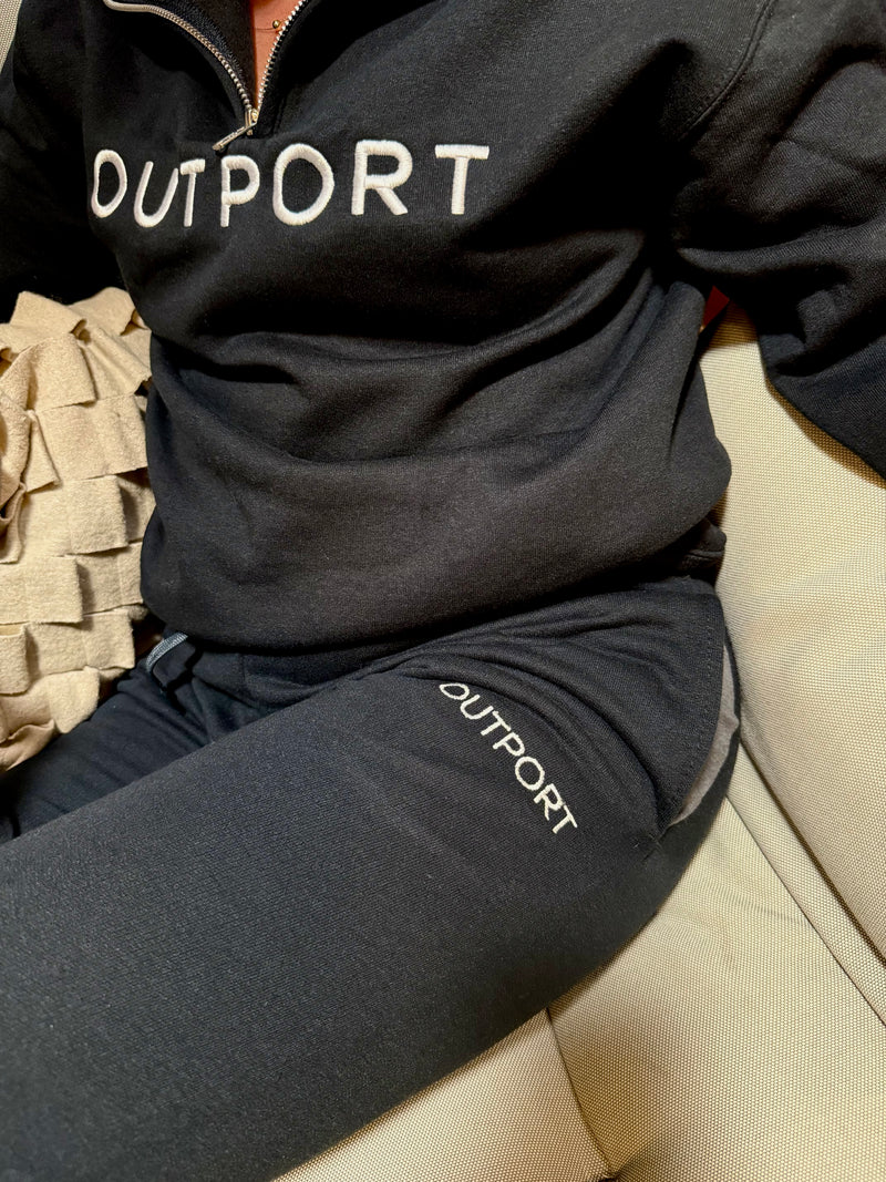 the outport joggers- pitch black