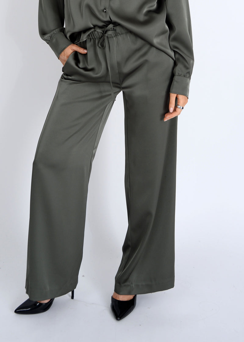 merry pull on pants- ivy green