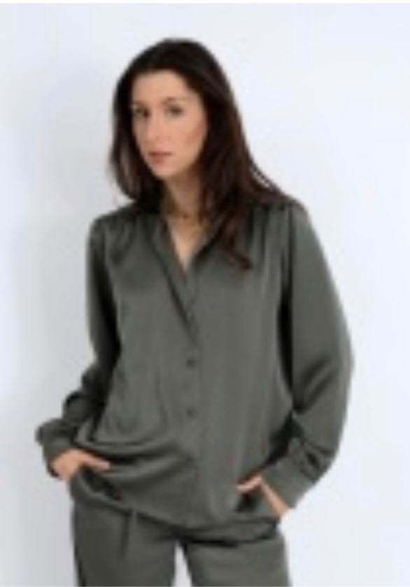 balicia button up blouse- ivy green