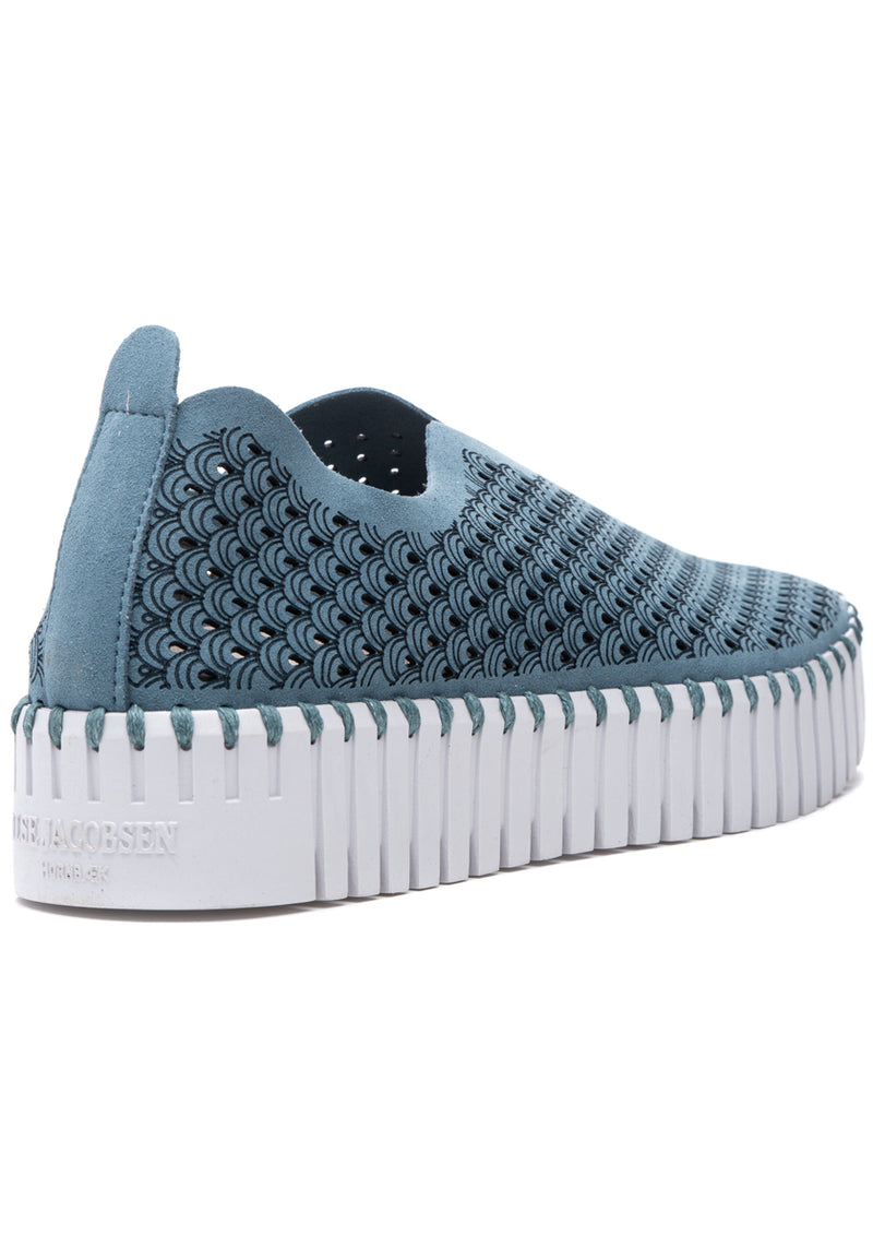 tulip platform shoe- blue cloud