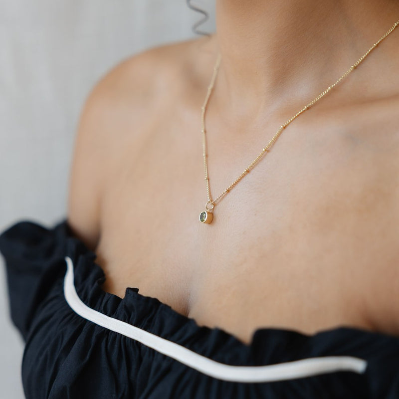 luster necklace- moss green