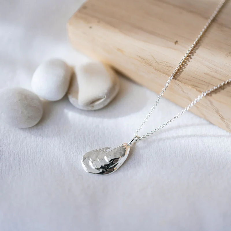 mussel shell necklace