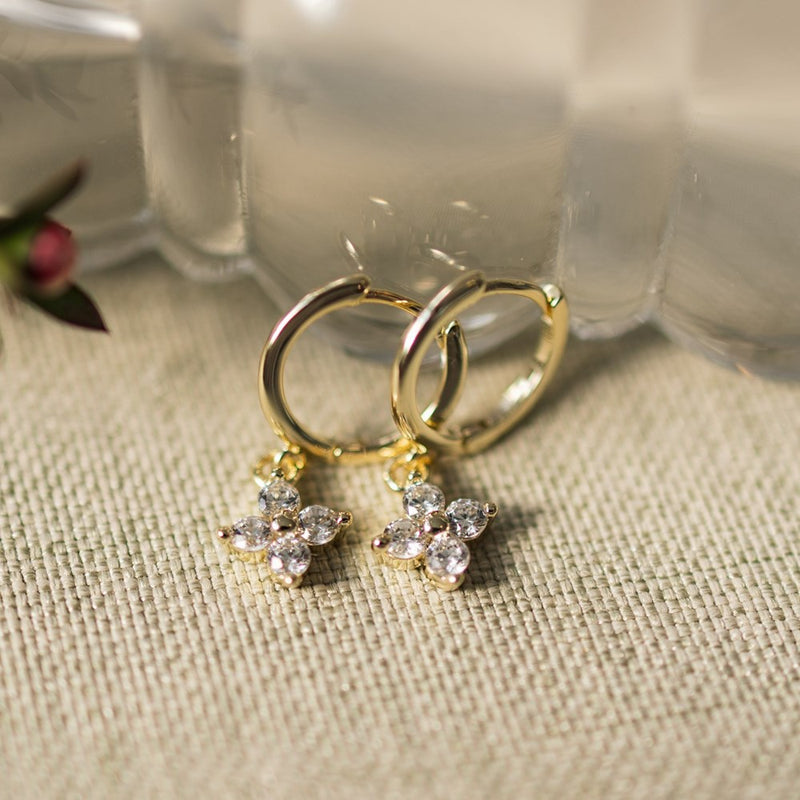 twila hoops- clear