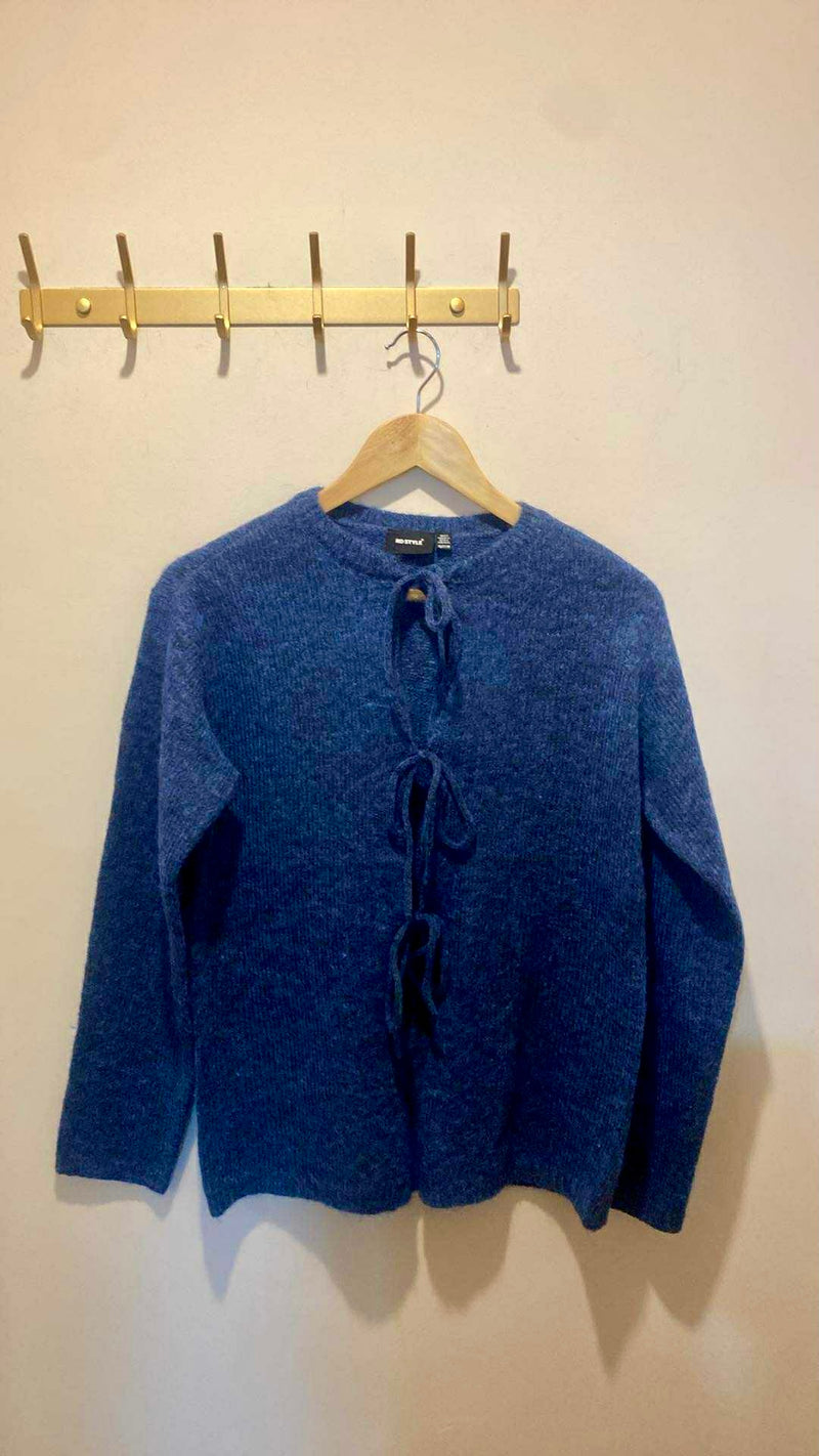calla crewneck cardigan