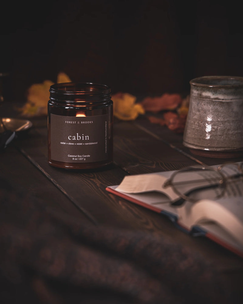 cabin wooden wick candle