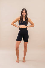 contour lift shorts- black
