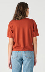 chole essential tee