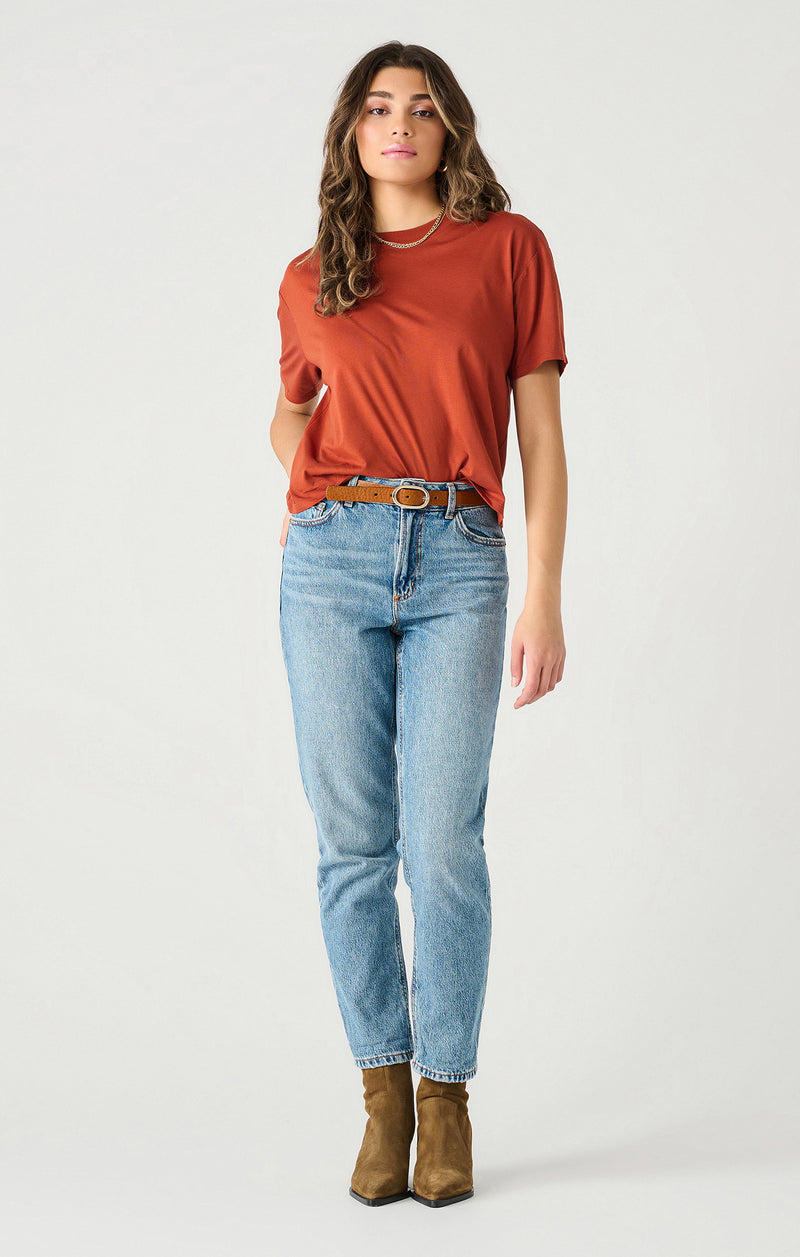 chole essential tee