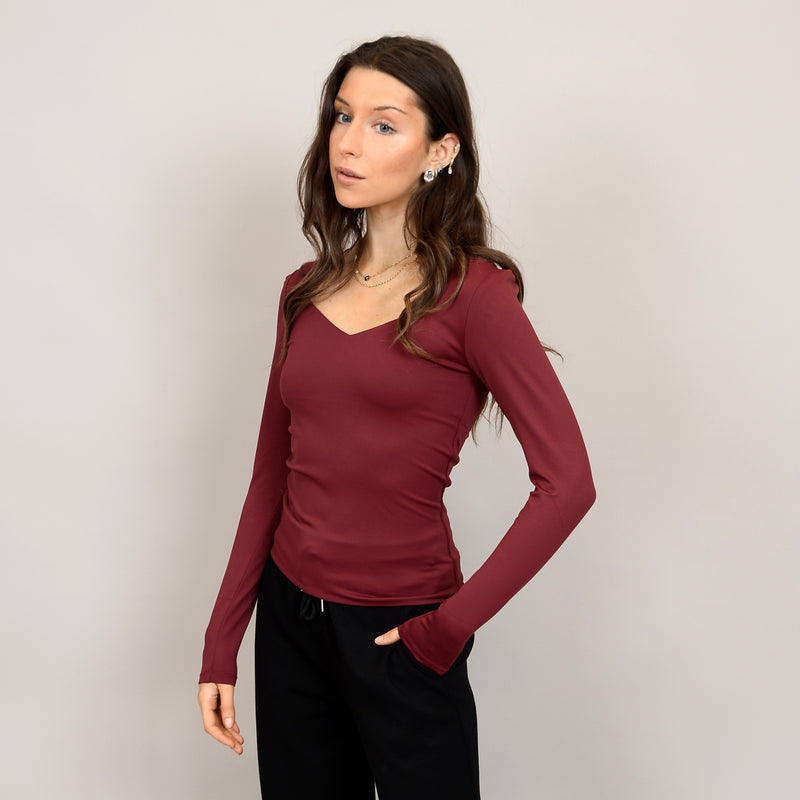 sanna sweetehart neck top- oxblood